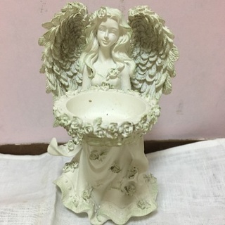 天使の陶器の置物
