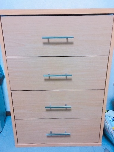 中古の四段タンス