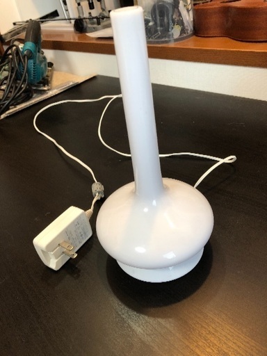 エネループ(eneloop)の置くだけ充電インテリアライト・災害時などには懐中電灯！