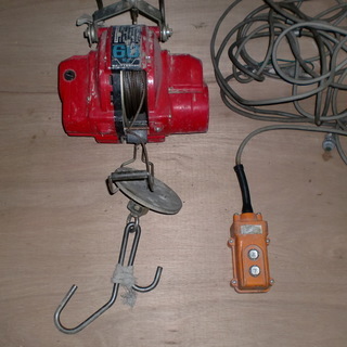 倉庫整理（垂直ウインチ