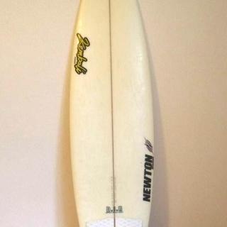 サーフボード Used surfboard kits 6.1 Nezzy (orange) and 6.3 Newton