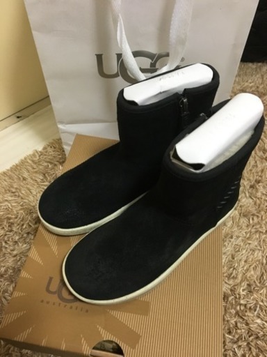 新品 正規 UGG キッズブーツ 20cm