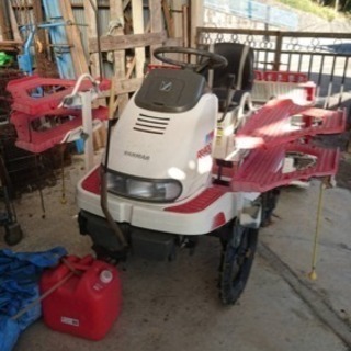 ヤンマー 田植機 RR400四条エンジンかからないのでジャンクとして部品取り ヤンマー 田植機 RR400四条エンジンかからないのでジャンクとして部品取り