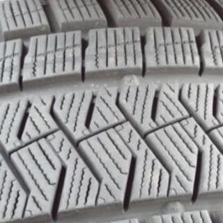 値下げ■ゴルフ用ピレリースタッドレスタイヤ＆アルミ４本セット-ジョリーミニョン生成りオフホワイトカシミヤ混 オフタートルネックセーター