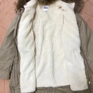 ほぼ新品 モッズコート ベージュ ファー付き 裏ボア トントン 岡町のコート レディース の中古 古着あげます 譲ります ジモティーで不用品の処分