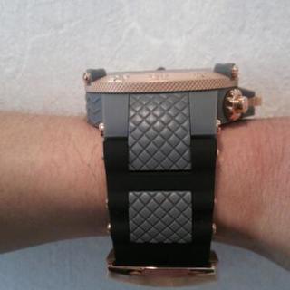 値下げしました♪インヴィクタ腕時計  0932  定価1950＄(約22万円)!!       