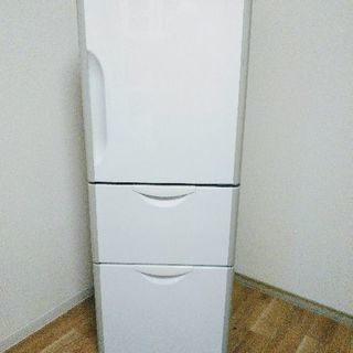 【配達設置無料】💞HITACHI💞お洒落な3ドア冷蔵庫❗❕女性に...