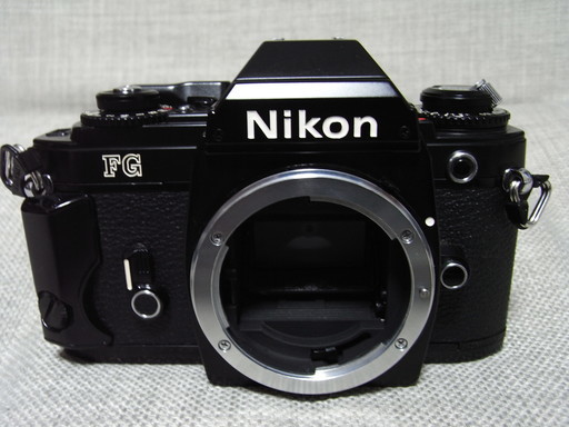 Nikon FGブラック＋データーパックMF15＋接眼ラバー付