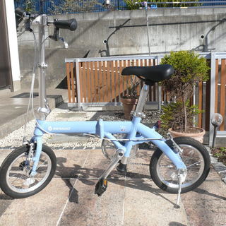 美品）ルノーＬＩＧＨＴ８ＡＬ－ＦＤＢ１４０ブルー　軽量アルミフレーム１４インチコンパクト折りたたみ自転車