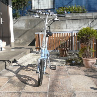 美品）ルノーＬＩＧＨＴ８ＡＬ－ＦＤＢ１４０ブルー　軽量アルミフレーム１４インチコンパクト折りたたみ自転車