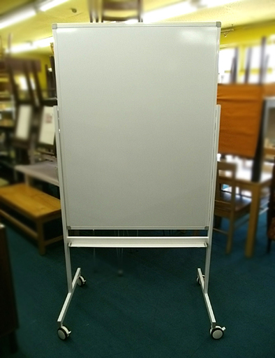 札幌【ホワイトボード キャスター付】W900 H1200 片面  本郷通店 USED