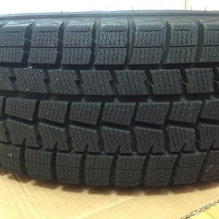 美品です！スタッドレスタイヤ　185/60R15　シエンタ純正ホイールキャップ付 4本