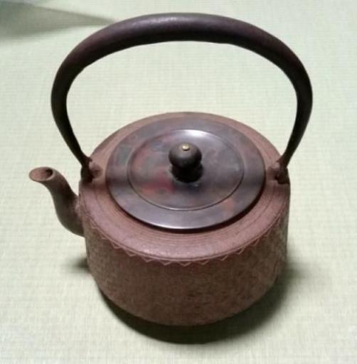 南部鉄瓶  銅蓋