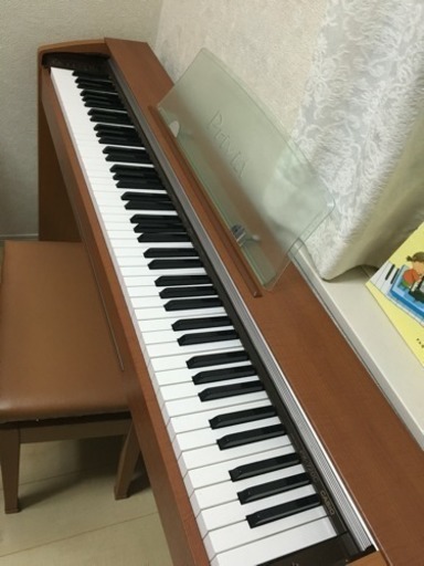 電子ピアノ 美品 CASIO 木目調