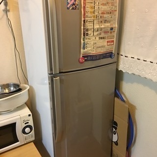 【済】冷蔵庫（値引き 10000->8000)※２月末