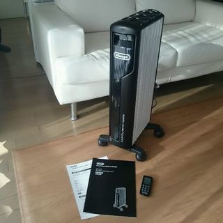 お値下げ【美品】デロンギ マルチダイナミックヒーター  ピュアホワイト&マットブラック  MDH09-BK