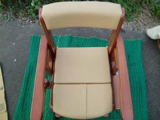介護用品　家具調トイレセレクトR　はねあげ / 533-870　暖房・快適脱臭