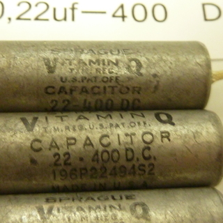 本物 SPRAGUE VITAMIN Q 0,22uf 400DCはいかが？