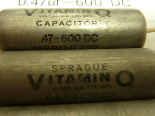 本物　SPRAGUE  BITAMIN  Q  0,47 DC600  コンデンサーはいかが？
