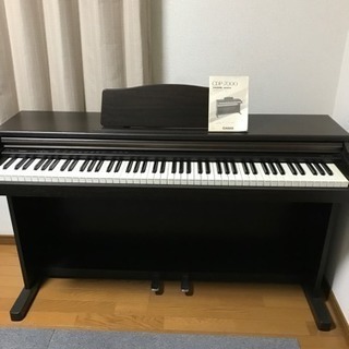 電子ピアノ 【CASIO CDP-7000】