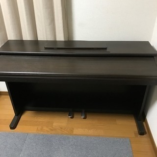 電子ピアノ 【CASIO CDP-7000】