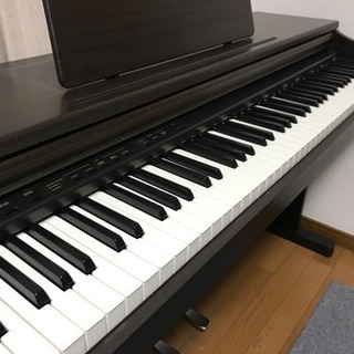電子ピアノ 【CASIO CDP-7000】