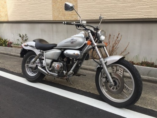 マグナ50 シルバー