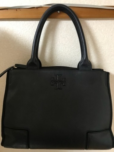 トリバーチ♡  A4ファイルがピッタリ入るサイズ(*´꒳`*)