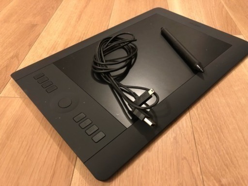 ペンタブ Wacom intuos pro