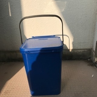ゴミ箱 イタリア製 10L 青色