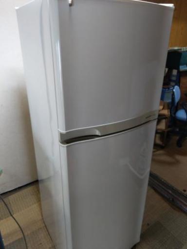 特価　2008シャープ冷蔵庫