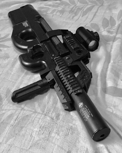東京マルイスタンダード電動ガン　P９０　ドットサイト付