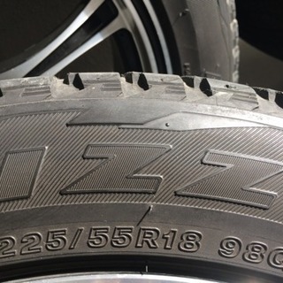 🉐【早い者勝ち❗️】ブラポリ18インチ スタッドレス タイヤ ❗️