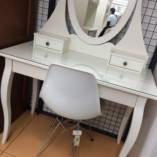 イケヤ   ドレッサー