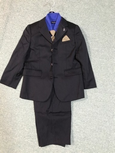 美品です。Bebe 男児フォーマル １２０センチ