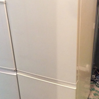 【送料無料・設置無料サービス有り】冷蔵庫 2015年製 AQUA AQR-18D(W) 中古