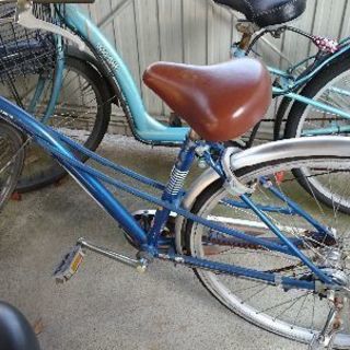 修理大好きな方なら直せます。綺麗な自転車です。