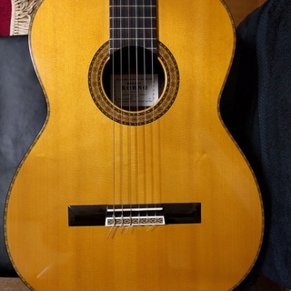 河野　賢のクラシックギター（中古）です。