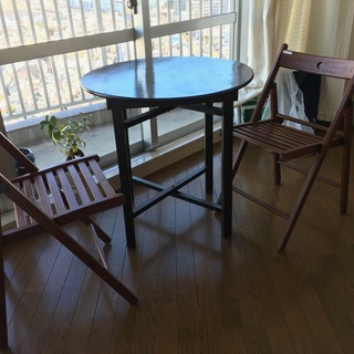 レトロな丸いテーブル＆折り畳み椅子！０円！！！