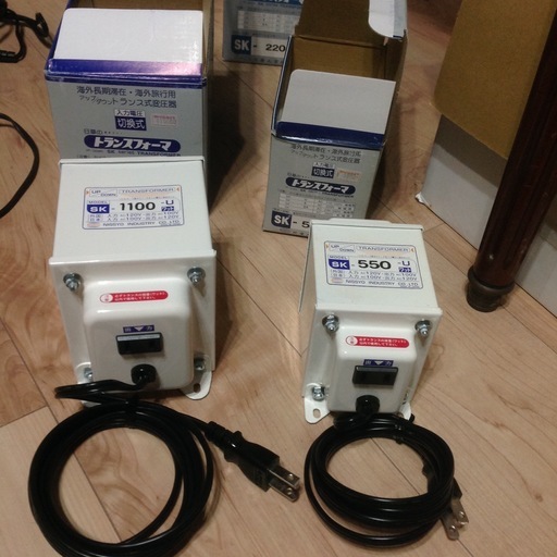 変圧器 アップ/ダウン SK1100w
