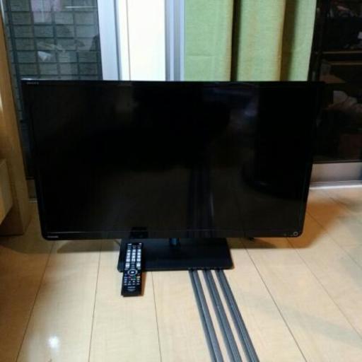 テレビ（TOSHIBA　REGZA　32インチ）