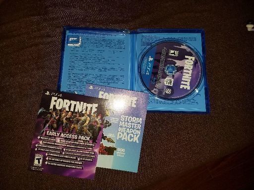 送料無料 新品 Ps4 カセット付き フォートナイト 家庭用ゲーム本体