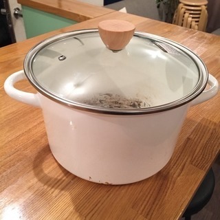 ニトリ 22cm ホーロー鍋