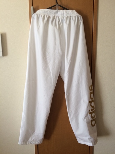 美品 アディダスジャージ上下白金文字 オオタ 御代田のその他の中古 古着あげます 譲ります ジモティーで不用品の処分