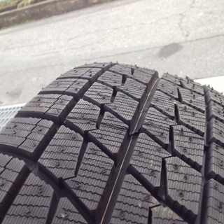 205/60R16未使用BSスタッドレスタイヤ2本