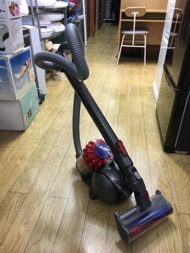 2015年製 dyson ダイソン Ball Fluffy サイクロン掃除機 CY24