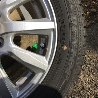 極上ﾊﾞﾘﾔﾏ ｳｨﾝﾀｰﾏｯｸｽ01 195/65/15 ｳﾞｫｸｼｰで使用