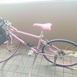 クロスバイク ピンク 外装6段 カゴ付き