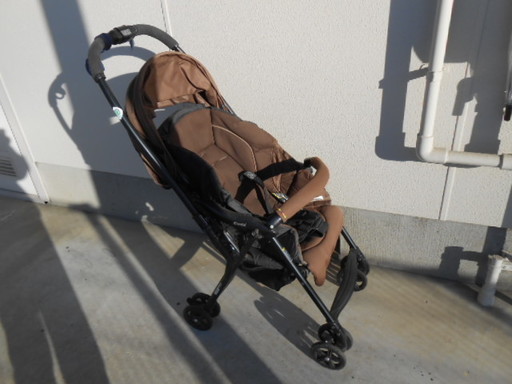ベビーカー　A型B型兼用　コンビ　メチャカルファースト