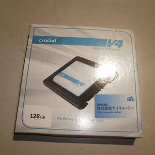 中古Crucial　SSD 128GB